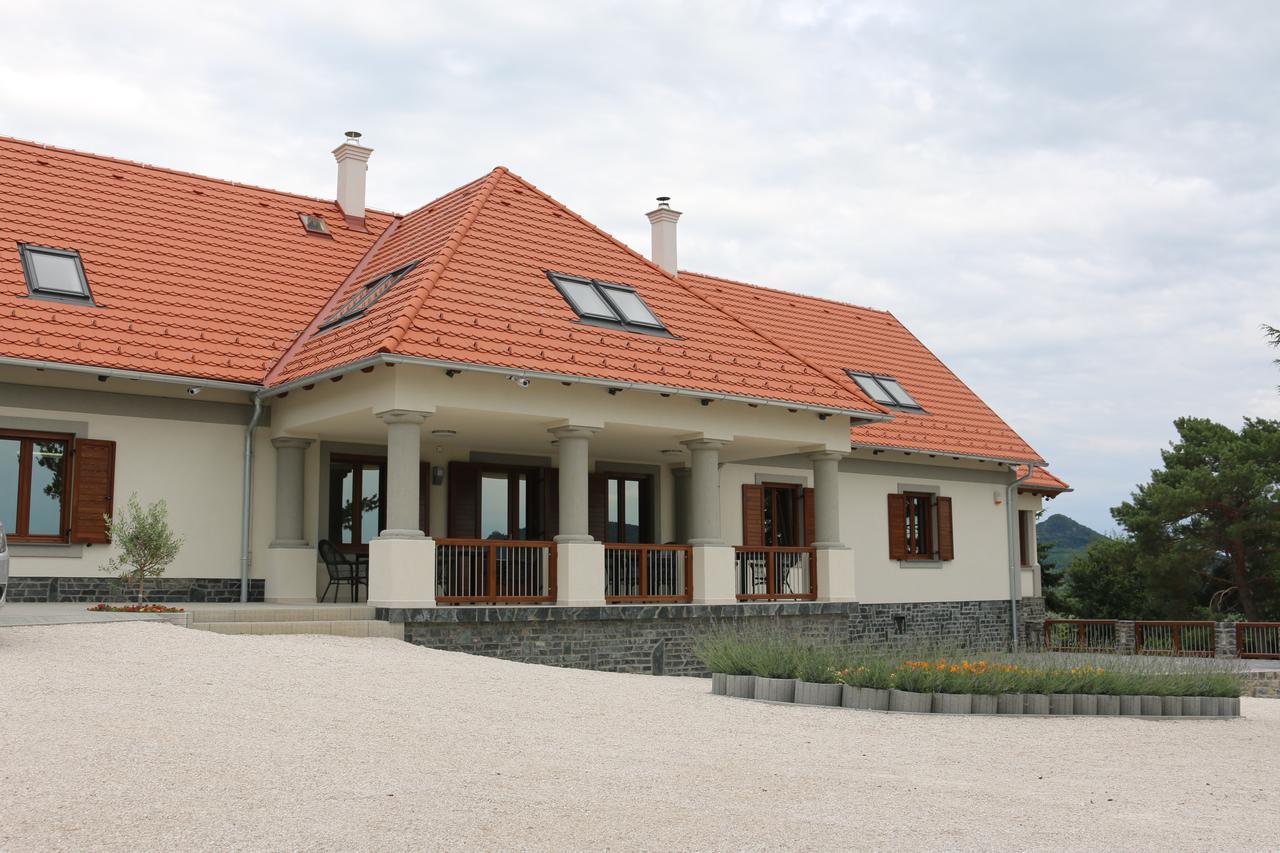 Villa Tolnay Vendégház Gyulakeszi Ngoại thất bức ảnh